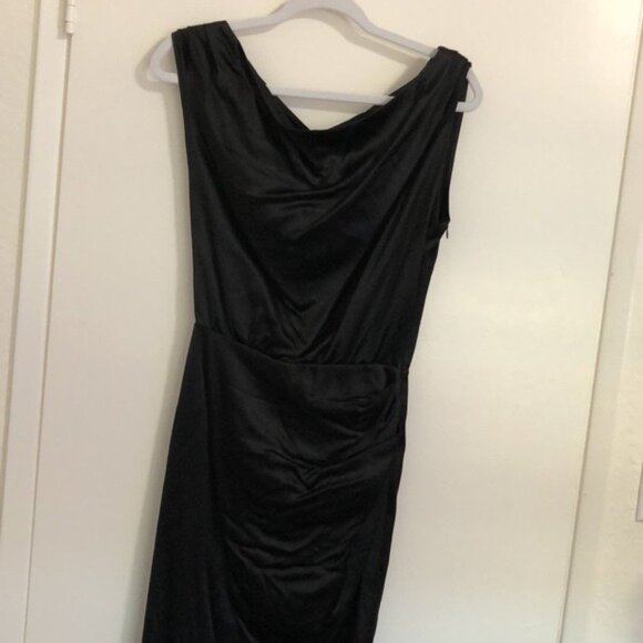 new NONchalant Label Dinah One Shoulder Dress in Black maxi satin slit gown - Picture 4 of 8